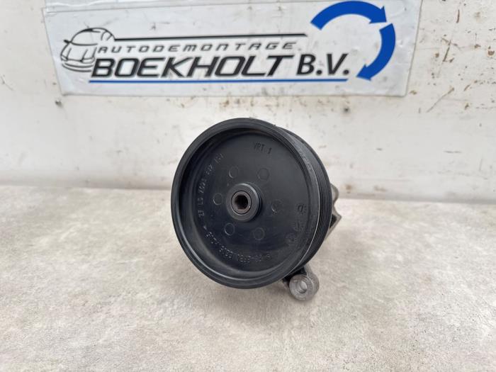 Gebruikte Stuurpomp Mercedes E Combi (S211) 3.0 E-320 CDI V6 24V Prijs € 145,00 Margeregeling aangeboden door Boekholt autodemontage B.V
