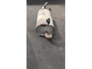 Gebruikte Uitlaat Einddemper Ford Fiesta 5 (JD/JH) 1.4 16V Prijs € 33,00 Margeregeling aangeboden door Boekholt autodemontage B.V