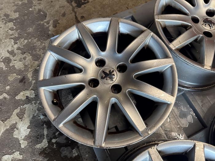 Sportvelgen Set van een Peugeot 308 SW (4E/H) 1.6 VTI 16V 2008