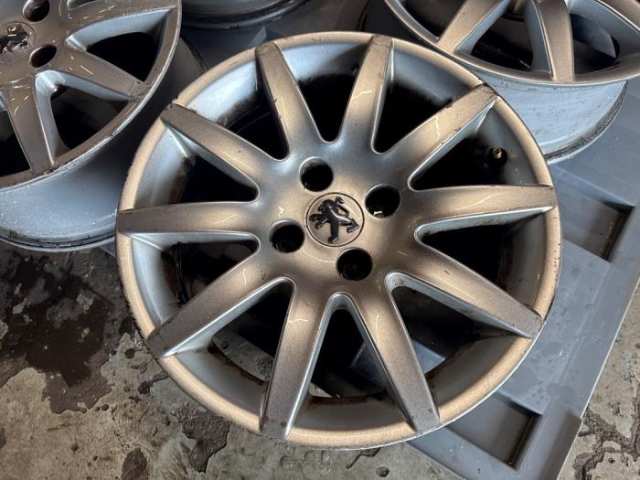 Sportvelgen Set van een Peugeot 308 SW (4E/H) 1.6 VTI 16V 2008