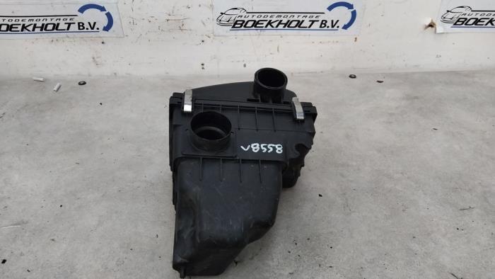 Gebruikte Luchtfilterhuis Opel Astra H SW (L35) 1.6 16V Twinport Prijs € 20,00 Margeregeling aangeboden door Boekholt autodemontage B.V