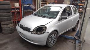 Gebruikte Knipperlicht Scherm links-voor Toyota Yaris (P1) 1.0 16V VVT-i Prijs € 10,00 Margeregeling aangeboden door Boekholt autodemontage B.V