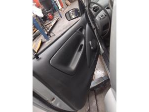 Gebruikte Raamslinger Toyota Yaris (P1) 1.0 16V VVT-i Prijs € 10,00 Margeregeling aangeboden door Boekholt autodemontage B.V