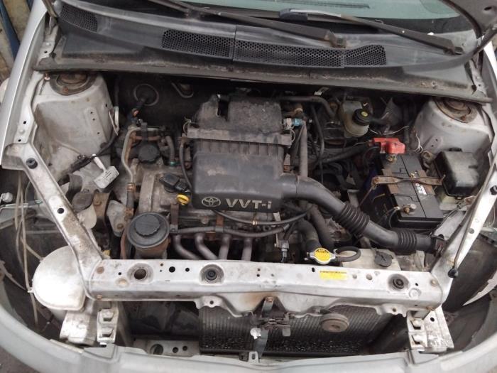 Gebruikte Rembol Toyota Yaris (P1) 1.0 16V VVT-i Prijs € 40,00 Margeregeling aangeboden door Boekholt autodemontage B.V