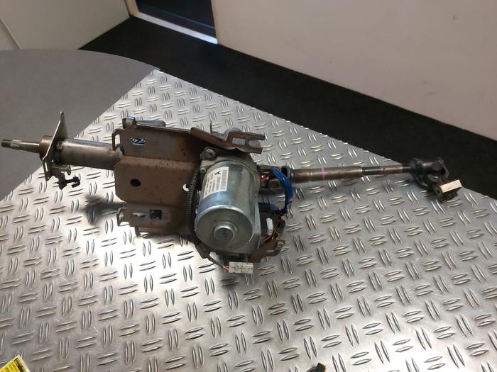Gebruikte Pomp Servo Nissan Note (E11) 1.6 16V Prijs € 99,00 Margeregeling aangeboden door Boekholt autodemontage B.V