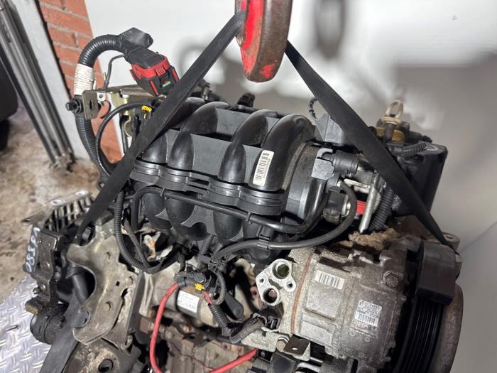 Gebruikte Spruitstuk Inlaat Fiat Grande Punto (199) 1.4 16V Prijs € 85,00 Margeregeling aangeboden door Boekholt autodemontage B.V