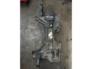 Gebruikte Subframe Fiat Grande Punto (199) 1.4 16V Prijs € 50,00 Margeregeling aangeboden door Boekholt autodemontage B.V
