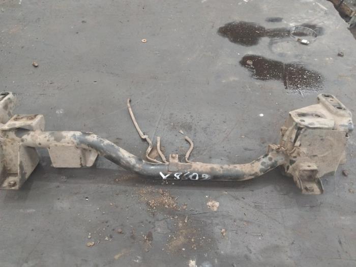 Gebruikte Subframe Mitsubishi Pajero Pinin (H6/H7) 2.0 GDI 16V 5-drs. Prijs € 75,00 Margeregeling aangeboden door Boekholt autodemontage B.V