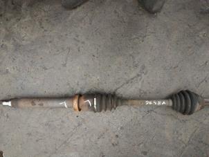 Gebruikte Homokineetas rechts-voor Ford Fiesta 5 (JD/JH) 1.4 16V Prijs € 39,00 Margeregeling aangeboden door Boekholt autodemontage B.V