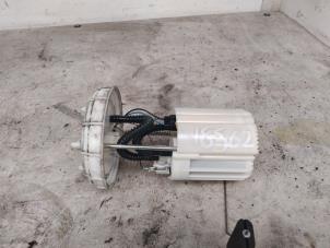 Gebruikte Benzinepomp Alfa Romeo GT (937) 1.8 Twin Spark 16V Prijs € 50,00 Margeregeling aangeboden door Boekholt autodemontage B.V