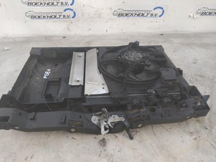 Gebruikte Fan Radiateur Peugeot 207 SW (WE/WU) 1.4 16V Vti Prijs € 25,00 Margeregeling aangeboden door Boekholt autodemontage B.V