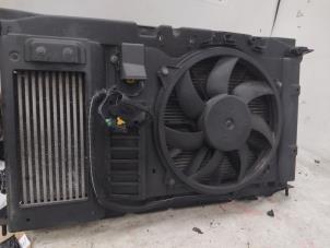 Gebruikte Radiateurfan Peugeot 3008 I (0U/HU) 1.6 16V THP 150 Prijs € 45,00 Margeregeling aangeboden door Boekholt autodemontage B.V