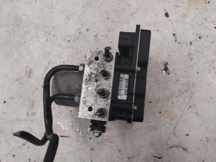 Gebruikte ABS Pomp Peugeot 3008 I (0U/HU) 1.6 16V THP 150 Prijs € 181,50 Inclusief btw aangeboden door Boekholt autodemontage B.V