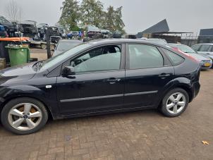 Gebruikte Ruit Driekhoek links-achter Ford Focus 2 1.6 16V Prijs € 40,00 Margeregeling aangeboden door Boekholt autodemontage B.V