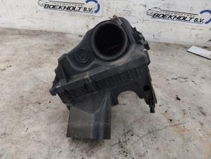 Gebruikte Luchtfilterhuis Opel Insignia 2.0 CDTI 16V 130 Ecotec Prijs € 40,00 Margeregeling aangeboden door Boekholt autodemontage B.V