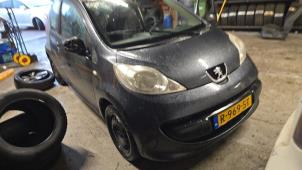 Gebruikte Handrem Mechaniek Peugeot 107 1.0 12V Prijs € 45,00 Margeregeling aangeboden door Boekholt autodemontage B.V