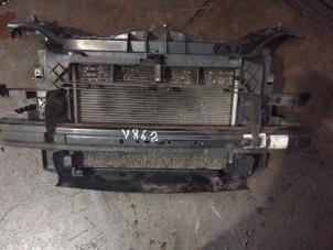 Gebruikte Voorfront Ford Fusion 1.4 16V Prijs € 50,00 Margeregeling aangeboden door Boekholt autodemontage B.V