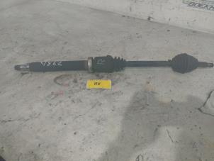 Gebruikte Homokineetas rechts-voor Ford Fusion 1.4 16V Prijs € 39,00 Margeregeling aangeboden door Boekholt autodemontage B.V