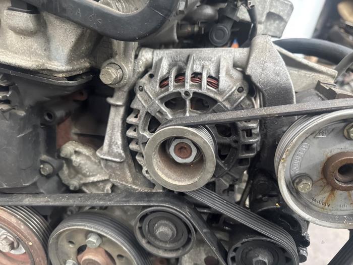 Gebruikte Alternator Renault Scénic I (JA) 2.0 16V Prijs € 38,00 Margeregeling aangeboden door Boekholt autodemontage B.V