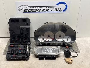 Gebruikte Slotenset Peugeot 206 CC (2D) 1.6 16V Prijs € 99,00 Margeregeling aangeboden door Boekholt autodemontage B.V
