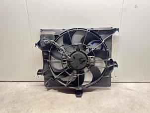 Gebruikte Fan Radiateur Kia Rio III (UB) 1.1 CRDi VGT 12V Prijs € 48,00 Margeregeling aangeboden door Boekholt autodemontage B.V