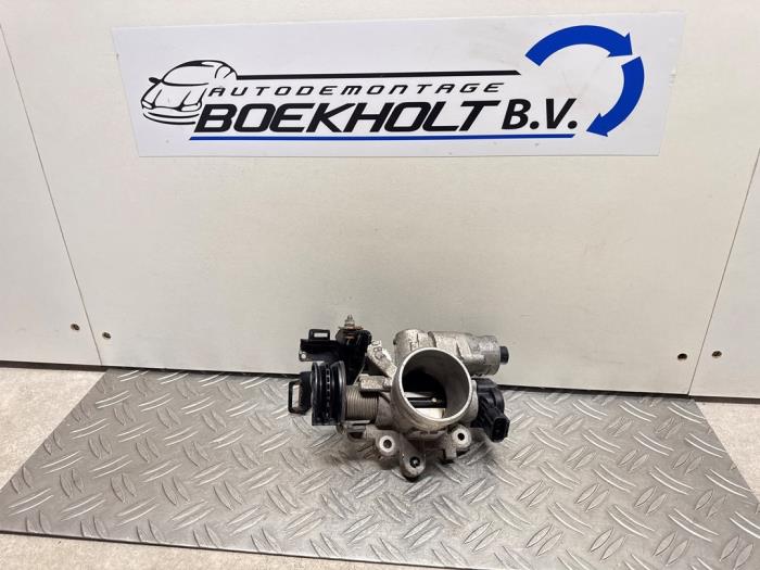 Gebruikte Gasklephuis Chrysler PT Cruiser 2.4 16V Prijs € 42,35 Inclusief btw aangeboden door Boekholt autodemontage B.V