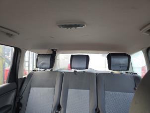 Gebruikte Hoofdsteun Ford Focus C-Max 1.8 16V Prijs € 19,50 Margeregeling aangeboden door Boekholt autodemontage B.V