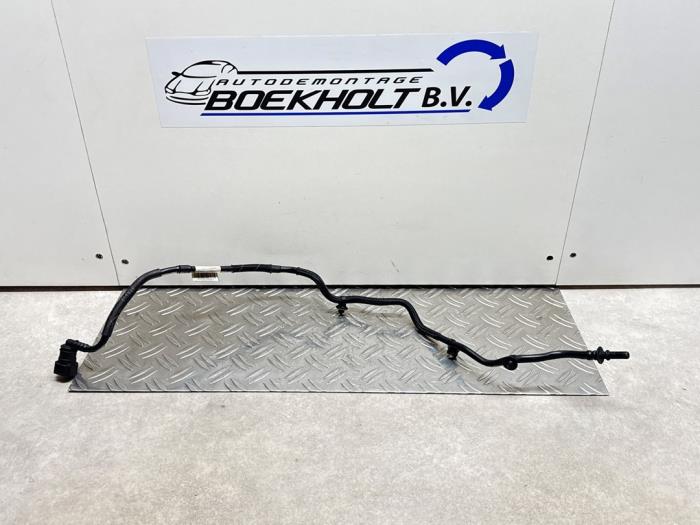 Gebruikte Leiding (diversen) Landrover Discovery Sport (LC) 2.0 D150 MHEV 16V AWD Prijs € 17,50 Margeregeling aangeboden door Boekholt autodemontage B.V
