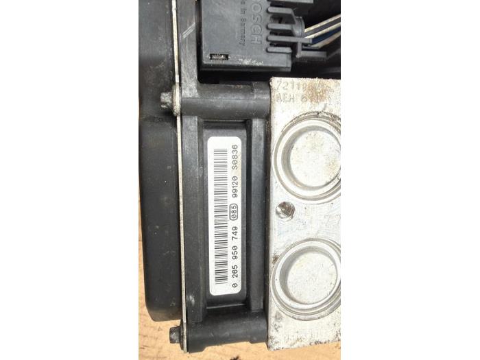 Gebruikte ABS Pomp Toyota Avensis (T27) 2.0 16V D-4D-F Prijs € 60,50 Inclusief btw aangeboden door Boekholt autodemontage B.V