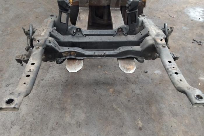 Gebruikte Subframe Mercedes Sprinter 3,5t (906.13/906.23) 316 CDI 16V Prijs € 229,90 Inclusief btw aangeboden door Boekholt autodemontage B.V