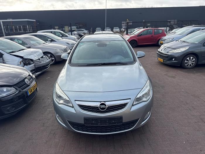 Gebruikte Schakelkabel Versnellingsbak Opel Astra J Sports Tourer (PD8/PE8/PF8) 1.4 16V ecoFLEX Prijs € 50,00 Margeregeling aangeboden door Boekholt autodemontage B.V