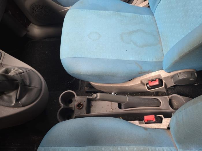 Gebruikte Handrem Mechaniek Fiat Panda (169) 1.2 Fire Prijs € 35,00 Margeregeling aangeboden door Boekholt autodemontage B.V