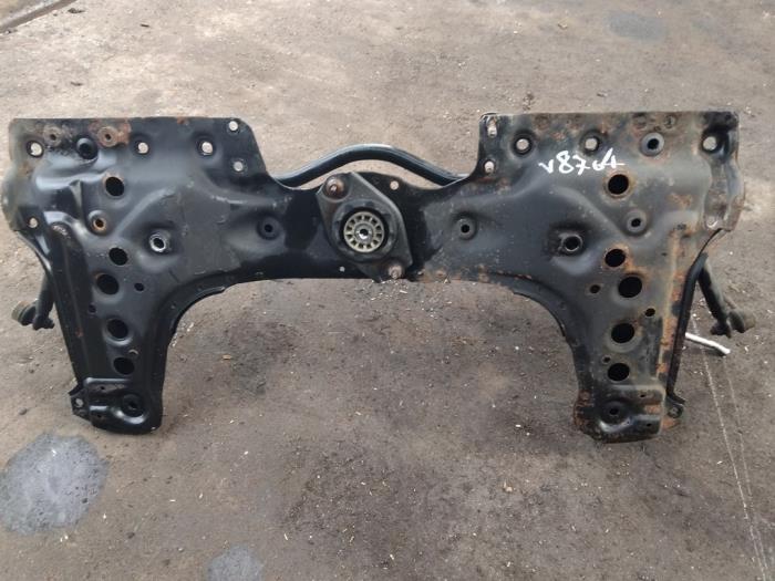 Gebruikte Subframe Alfa Romeo 147 (937) 1.6 Twin Spark 16V Prijs € 75,00 Margeregeling aangeboden door Boekholt autodemontage B.V