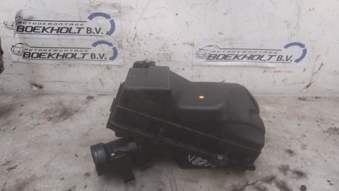 Luchtmassameter van een Volkswagen New Beetle (9C1/9G1) 1.6 2005