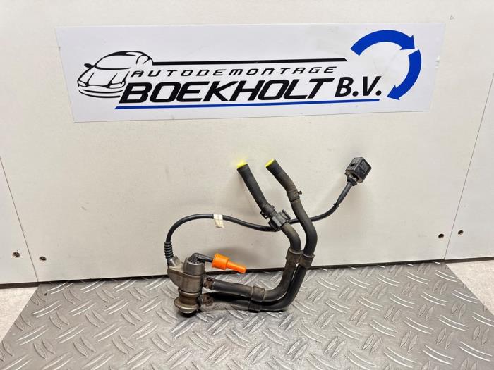 Gebruikte Adblue injector MAN TGE 2.0 TDI Prijs € 66,55 Inclusief btw aangeboden door Boekholt autodemontage B.V