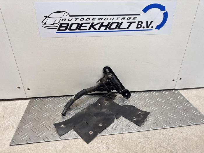 Gebruikte Roetfilter sensor MAN TGE 2.0 TDI Prijs € 25,00 Margeregeling aangeboden door Boekholt autodemontage B.V