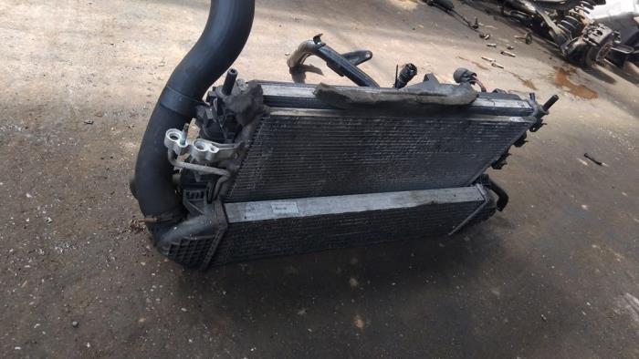Gebruikte Intercooler Ford Focus 2 Wagon 1.6 TDCi 16V 110 Prijs € 35,00 Margeregeling aangeboden door Boekholt autodemontage B.V
