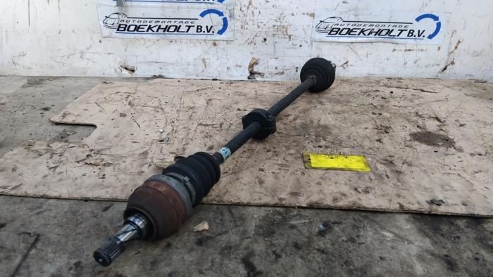 Gebruikte Steekas rechts-voor Opel Astra G (F08/48) 1.6 16V Prijs € 39,00 Margeregeling aangeboden door Boekholt autodemontage B.V