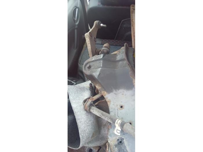 Gebruikte Subframe MG ZR 1.4 16V 105 Prijs € 150,00 Margeregeling aangeboden door Boekholt autodemontage B.V