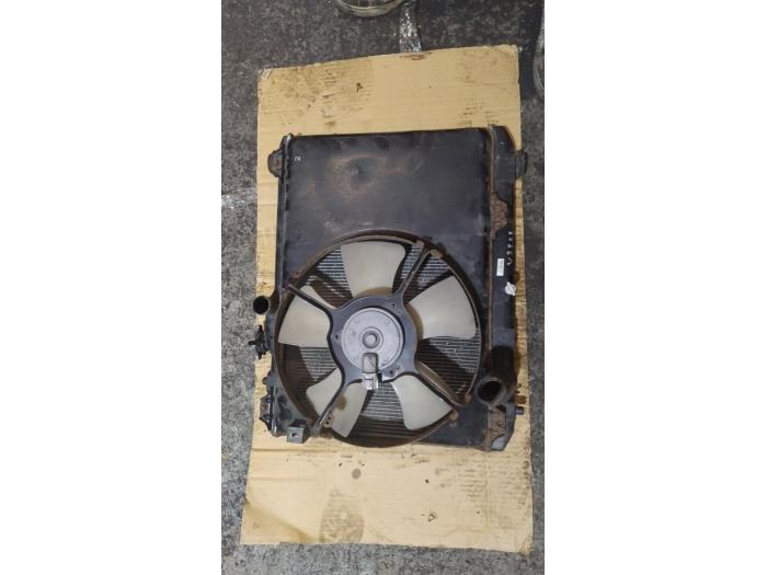 Gebruikte Fan Radiateur Suzuki Swift (ZA/ZC/ZD1/2/3/9) 1.3 VVT 16V Prijs € 35,00 Margeregeling aangeboden door Boekholt autodemontage B.V