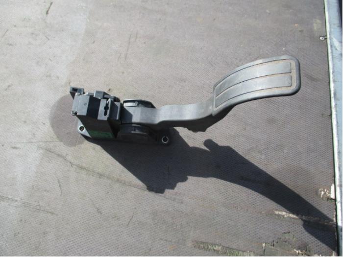 Gebruikte Gaspedaalpositie Sensor Volkswagen Polo III (6N2) 1.4 Prijs op aanvraag aangeboden door Boekholt autodemontage B.V