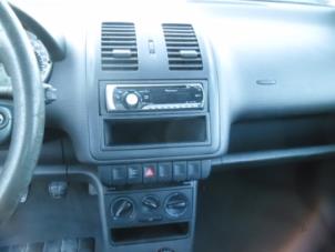 Gebruikte Dashboard Volkswagen Lupo (6X1) 1.0 MPi 50 Prijs op aanvraag aangeboden door Boekholt autodemontage B.V