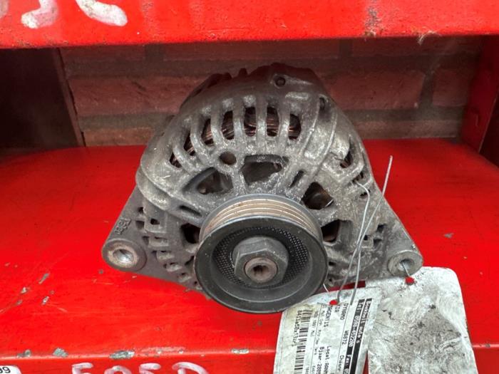 Gebruikte Dynamo Kia Magentis (GD) 2.0 16V Prijs € 38,00 Margeregeling aangeboden door Boekholt autodemontage B.V