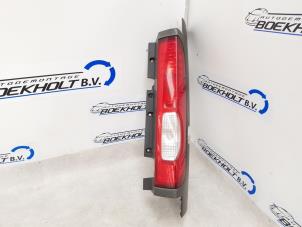 Gebruikte Achterlicht rechts Opel Vivaro 2.0 CDTI Prijs op aanvraag aangeboden door Boekholt autodemontage B.V