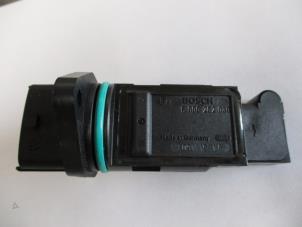 Gebruikte Luchtmassameter Alfa Romeo 166 2.5 V6 24V Prijs € 25,00 Margeregeling aangeboden door Boekholt autodemontage B.V