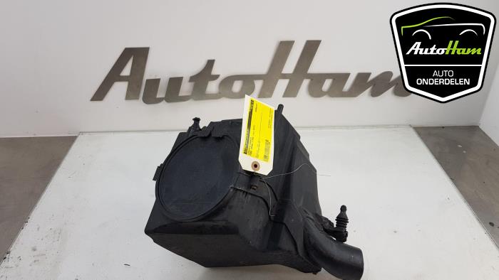 Gebruikte Luchtfilterhuis Ford Grand C-Max (DXA) 1.6 Ti-VCT 16V Prijs € 20,00 Margeregeling aangeboden door AutoHam