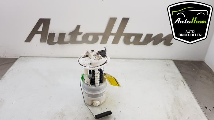 Gebruikte Tank element Pomp Renault Twingo II (CN) 1.2 16V Prijs € 20,00 Margeregeling aangeboden door AutoHam