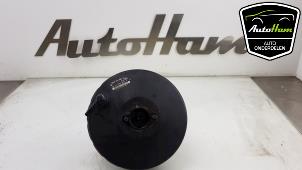 Gebruikte Rembooster Renault Twingo II (CN) 1.2 16V Prijs € 25,00 Margeregeling aangeboden door AutoHam