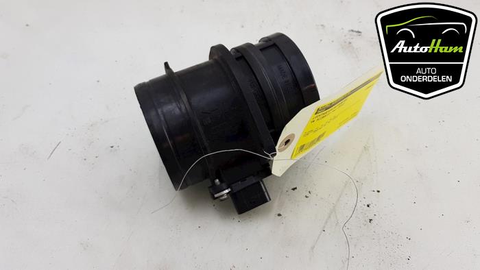 Luchthoeveelheidsmeter van een Volkswagen Scirocco (137/13AD) 2.0 TSI 16V 2010
