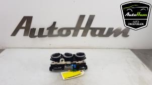 Gebruikte Chaufage Bedieningspaneel Mitsubishi Colt (Z2/Z3) 1.3 16V Prijs € 40,00 Margeregeling aangeboden door AutoHam